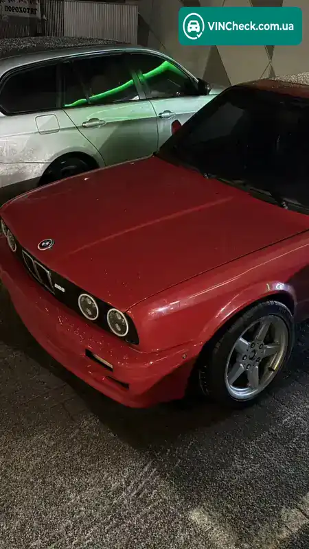 BMW 3 Series 1989, фото з оголошення 2 з 10, VIN WBAAD310801541622