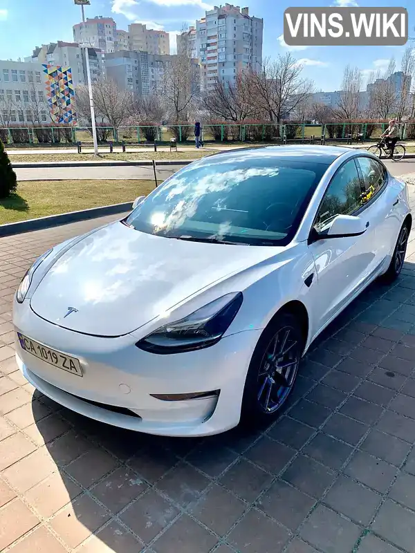 Tesla Model 3 2022, фото з оголошення 2 з 10, VIN 5YJ3E1EA8NF242162