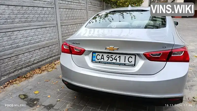 Chevrolet Malibu 2018, фото з оголошення 2 з 21, VIN 1G1ZD5ST6JF245778