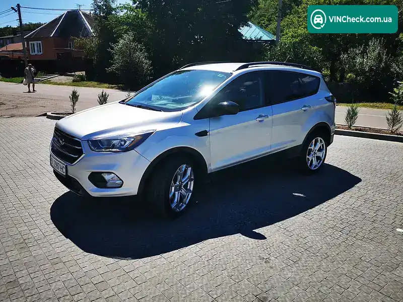 Ford Escape 2018, фото з оголошення 1 з 14, VIN 1FMCU9GD7JUD44350