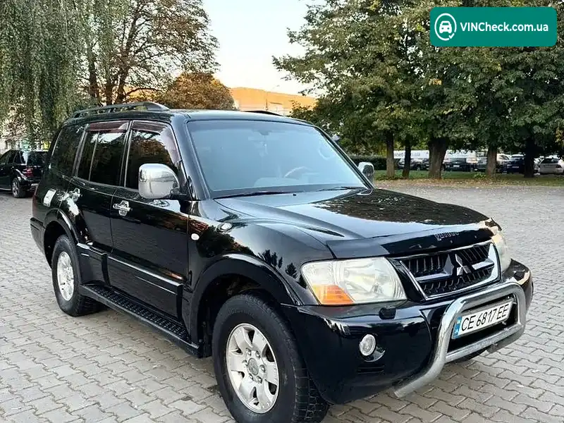 Mitsubishi Pajero 2004, фото з оголошення 2 з 20, VIN JMBLYV78W4J004475