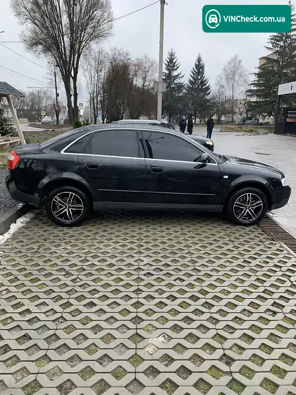 Audi A4 2003, фото з оголошення 2 з 13, VIN WAUZZZ8E54A094374