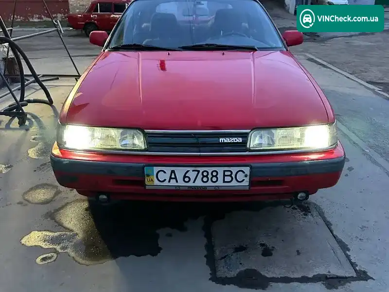 Mazda 626 1988, фото з оголошення 1 з 7, VIN JMZGD141201217733