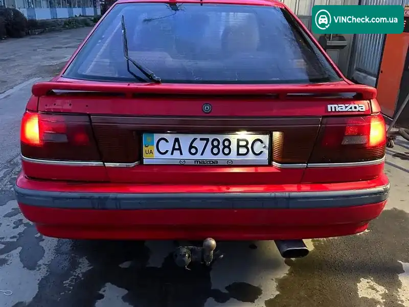 Mazda 626 1988, фото з оголошення 2 з 7, VIN JMZGD141201217733