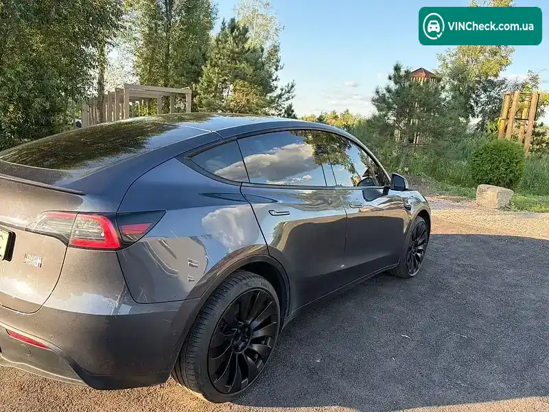 Tesla Model Y 2021, фото з оголошення 2 з 13, VIN 5YJYGDEF2MF268350
