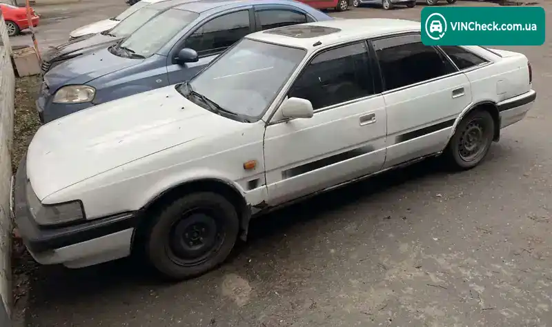 Mazda 626 1988, фото з оголошення 1 з 10, VIN JMZGD14C201217361