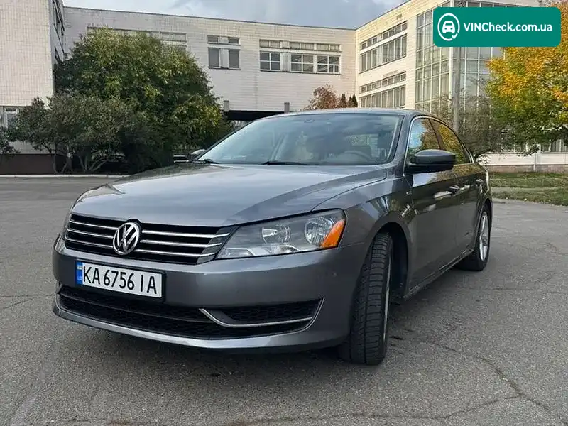 Volkswagen Passat 2013, фото з оголошення 1 з 20, VIN 1VWAT7A32EC037261
