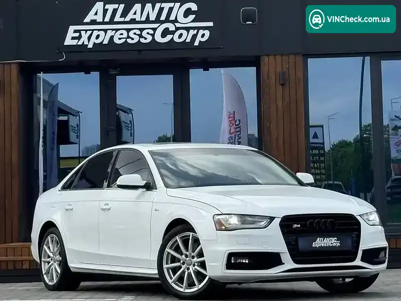 Audi A4 2016, фото з оголошення 1 з 15, VIN WAUAFAFL5GN003884