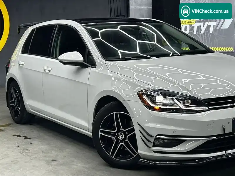 Volkswagen Golf 2018, фото з оголошення 2 з 20, VIN 3VWA17AU9JM286972