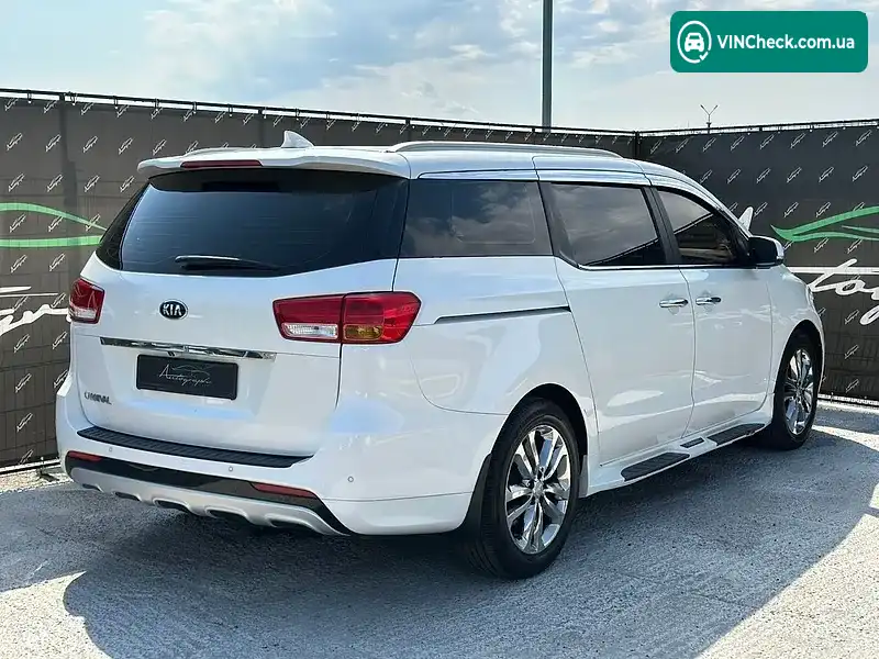 Kia Carnival 2016, фото з оголошення 2 з 20, VIN KNAMB81ABGS244039