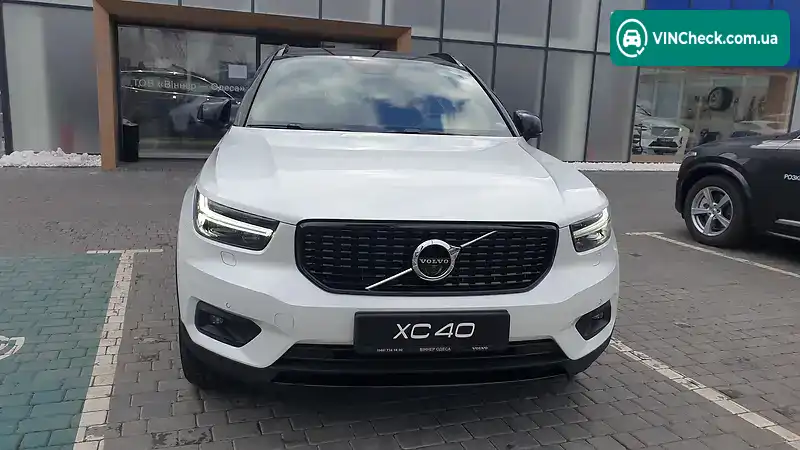 Volvo XC40 2018, фото з оголошення 1 з 20, VIN YV1XZA6BCJ2004133