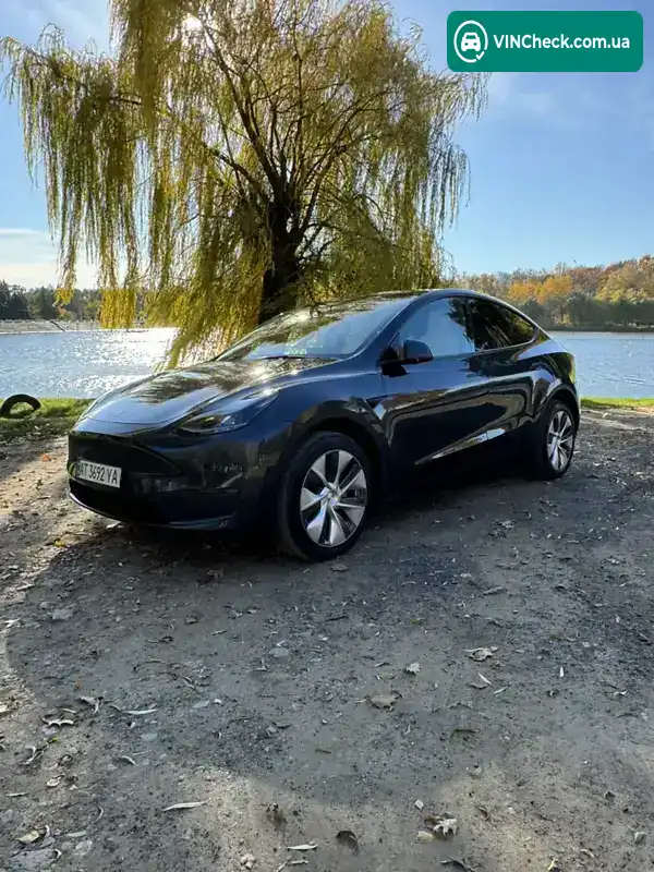 Tesla Model Y 2024, фото з оголошення 1 з 21, VIN 7SAYGDEE5RA229539
