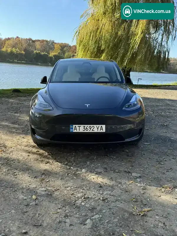 Tesla Model Y 2024, фото з оголошення 2 з 21, VIN 7SAYGDEE5RA229539