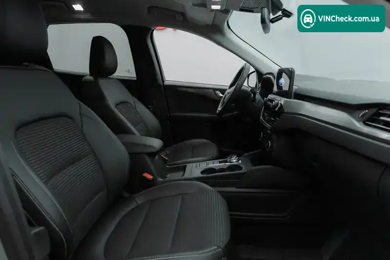 Ford Kuga 2021, фото з оголошення 2 з 20, VIN WF0FXXWPMFMC71465