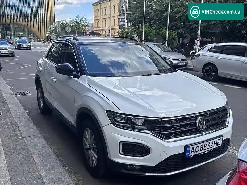Volkswagen T-Roc 2020, фото з оголошення 1 з 5, VIN WVGZZZA1ZMV012903