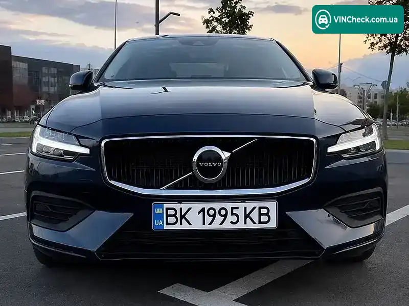Volvo S60 2019, фото з оголошення 1 з 20, VIN 7JR102FK8LG041076