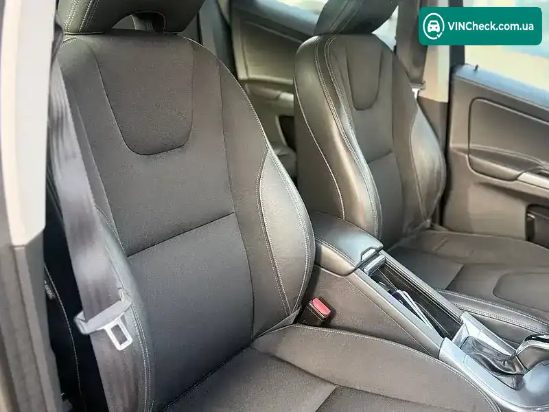 Volvo XC60 2017, фото з оголошення 2 з 20, VIN YV1DZARCDH2208956