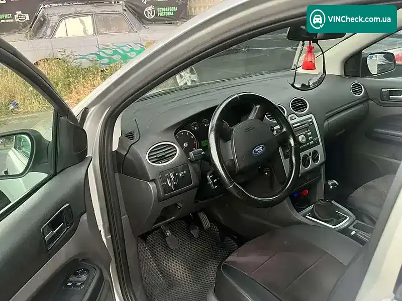 Ford Focus 2005, фото з оголошення 2 з 20, VIN WF04XXWPD45C72249