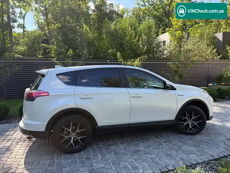 Toyota RAV4 2016, фото з оголошення 1 з 5, VIN JTMRJREV00D055974