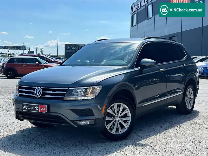 Volkswagen Tiguan 2017, фото з оголошення 1 з 20, VIN 3VV3B7AXXJM005010