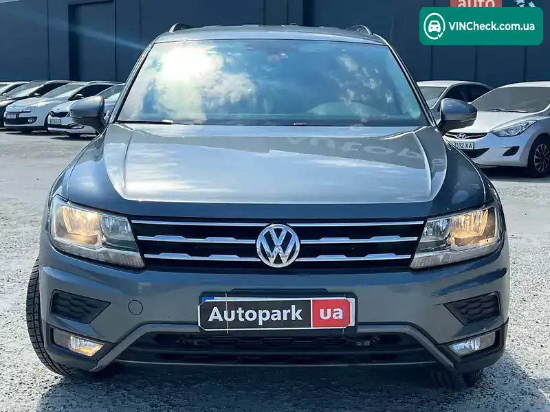 Volkswagen Tiguan 2017, фото з оголошення 2 з 20, VIN 3VV3B7AXXJM005010