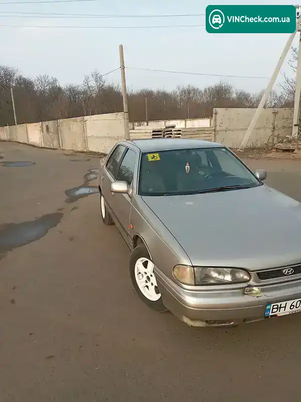 Hyundai Sonata 1992, фото з оголошення 2 з 17, VIN KMHBF31FPNU414775