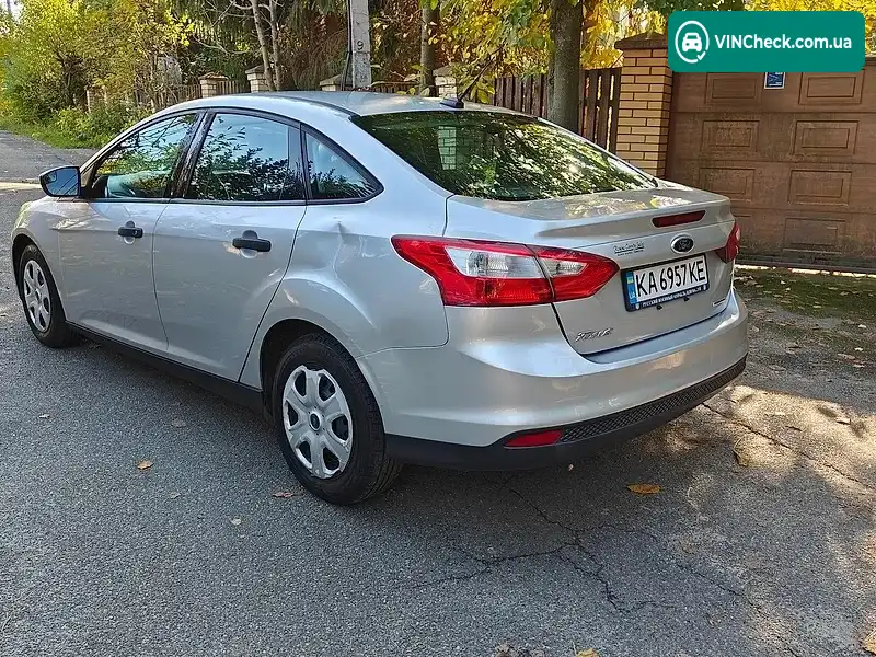 Ford Focus 2013, фото з оголошення 1 з 20, VIN 1FADP3E26DL350915