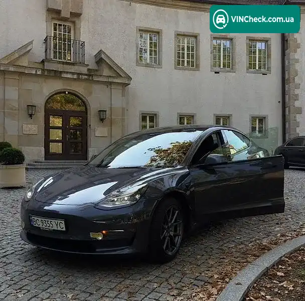 Tesla Model 3 2021, фото з оголошення 1 з 19, VIN 5YJ3E1EB2NF121989