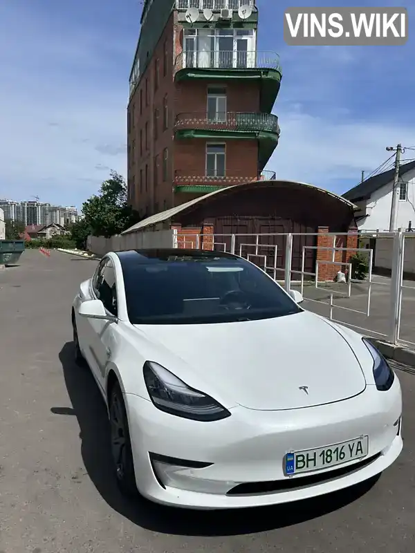 Tesla Model 3 2019, фото з оголошення 2 з 12, VIN 5YJ3E1EB5LF650544