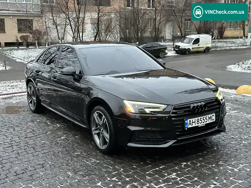 Audi A4 2018, фото з оголошення 2 з 21, VIN WAUENAF40JA130893
