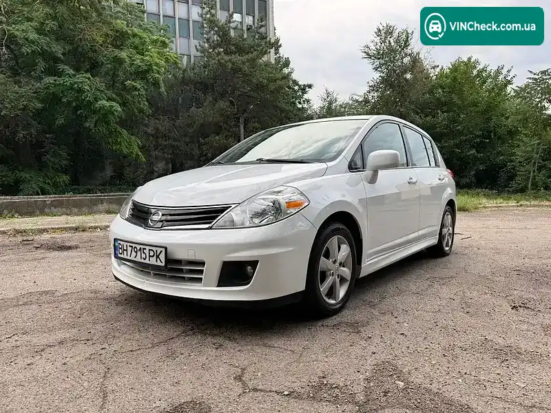 Nissan Versa 2010, фото з оголошення 2 з 21, VIN 3N1BC1CP5BL360808