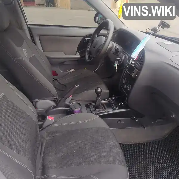 Hyundai Elantra 2005, фото з оголошення 2 з 3, VIN KMHDM41BP5U223585