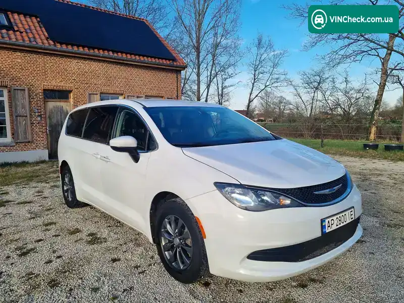 Chrysler Pacifica 2017, фото з оголошення 1 з 11, VIN 2C4RC1CG0JR171240