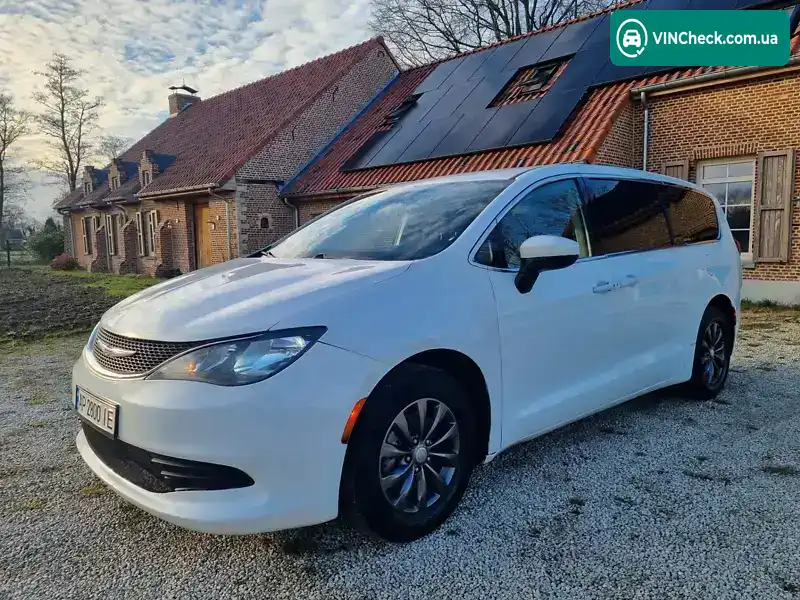 Chrysler Pacifica 2017, фото з оголошення 2 з 11, VIN 2C4RC1CG0JR171240