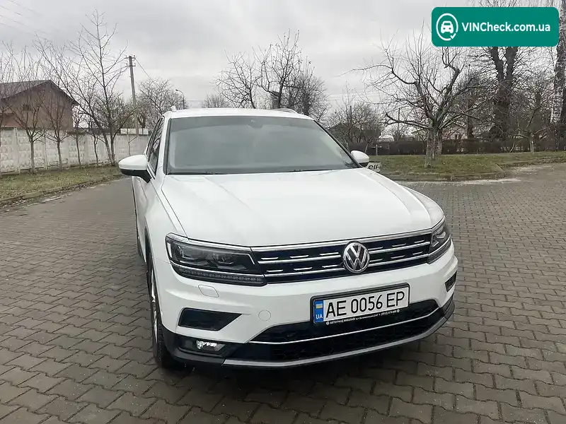 Volkswagen Tiguan 2018, фото з оголошення 1 з 16, VIN WVGZZZ5NZJW932481