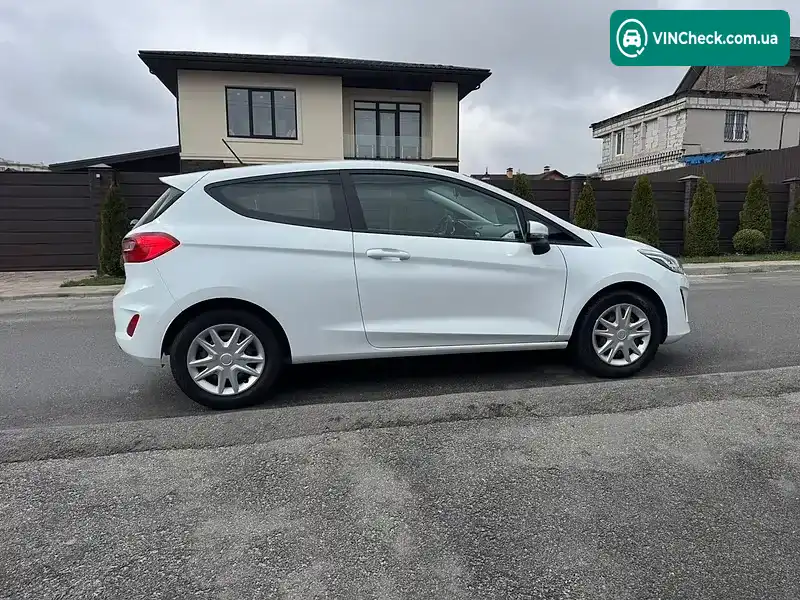 Ford Fiesta 2018, фото з оголошення 2 з 8, VIN WF0FXXGAHFJY80193