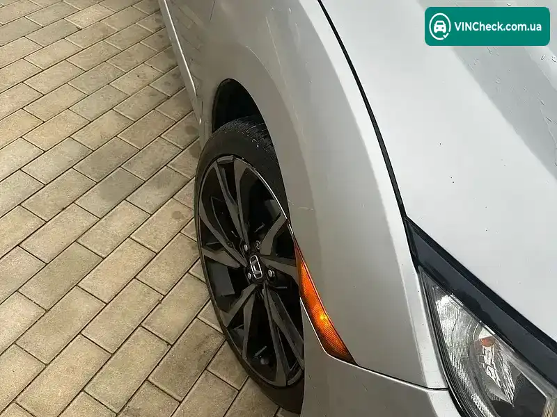 Honda Civic 2019, фото з оголошення 1 з 11, VIN 2HGFC2F89KH579824