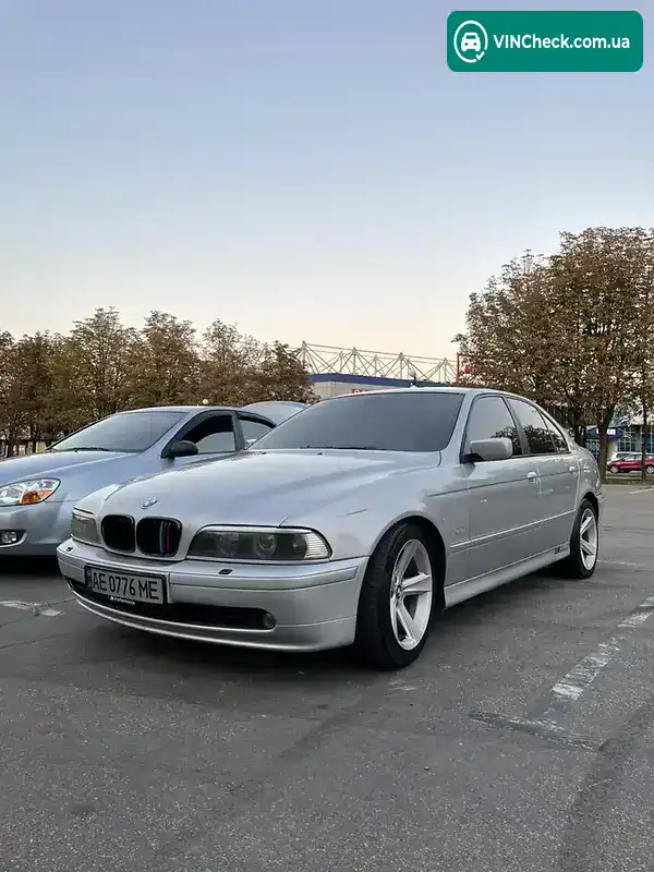 BMW 5 Series 2000, фото з оголошення 2 з 20, VIN WBA52500074857860