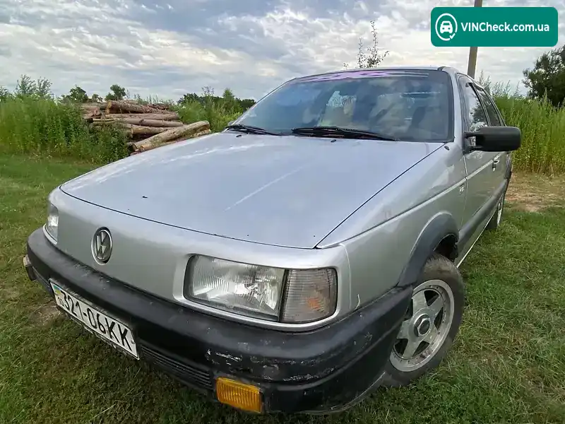 Volkswagen Passat 1988, фото з оголошення 1 з 10, VIN WVWZZZ31ZJE012507