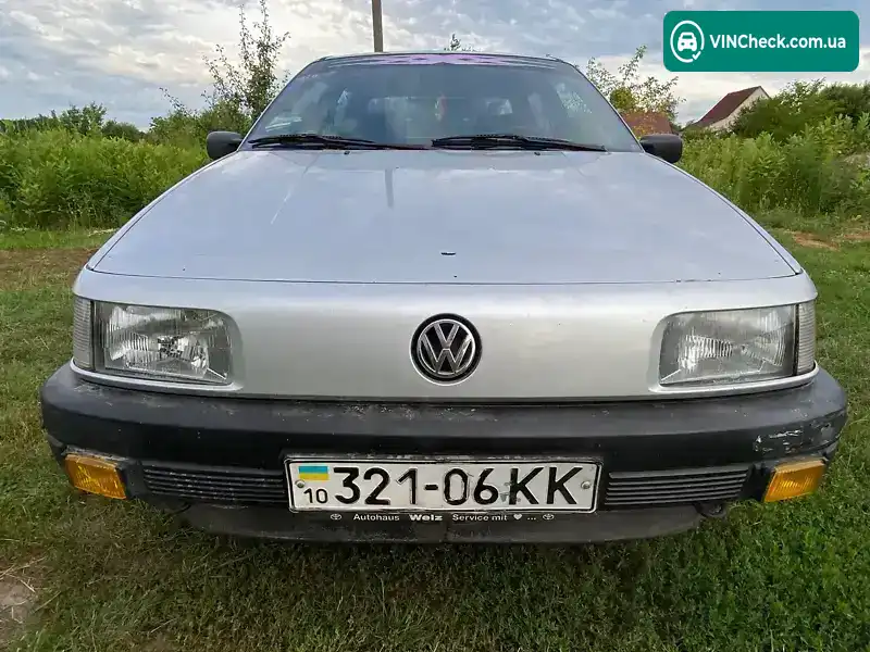 Volkswagen Passat 1988, фото з оголошення 2 з 10, VIN WVWZZZ31ZJE012507