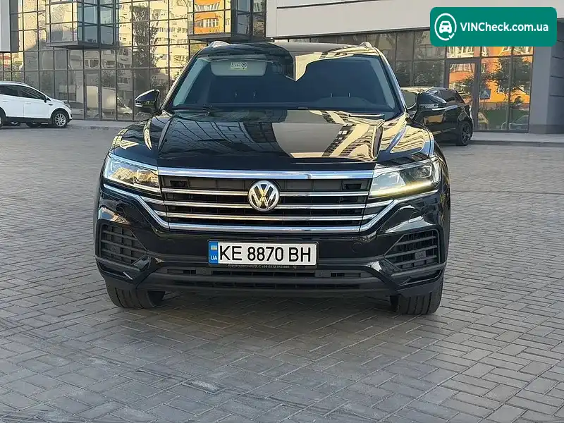 Volkswagen Touareg 2018, фото з оголошення 2 з 20, VIN WVGZZZCRZJD007206