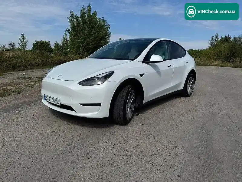Tesla Model Y 2022, фото з оголошення 1 з 10, VIN 7SAYGDEE3NF537838