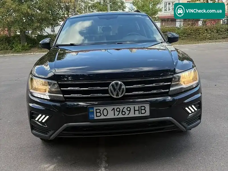 Volkswagen Tiguan 2018, фото з оголошення 2 з 20, VIN 3VV2B7AX9JM176861
