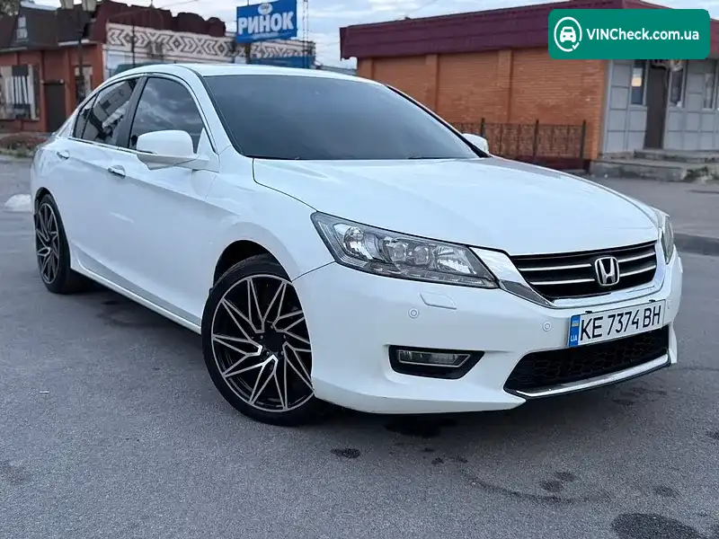 Honda Accord 2013, фото з оголошення 1 з 18, VIN 1HGCR2680DA703131