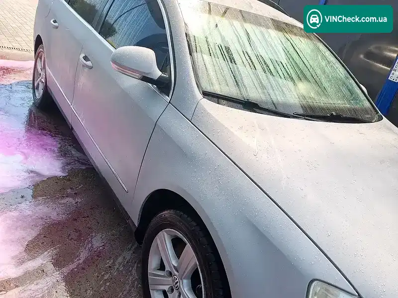 Volkswagen Passat 2005, фото з оголошення 1 з 9, VIN WVWZZZ3CZ6E087544