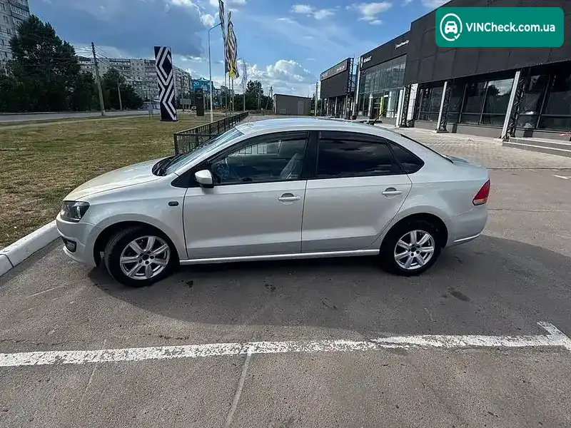Volkswagen Polo 2013, фото з оголошення 1 з 13, VIN XW8ZZZ61ZDG048662