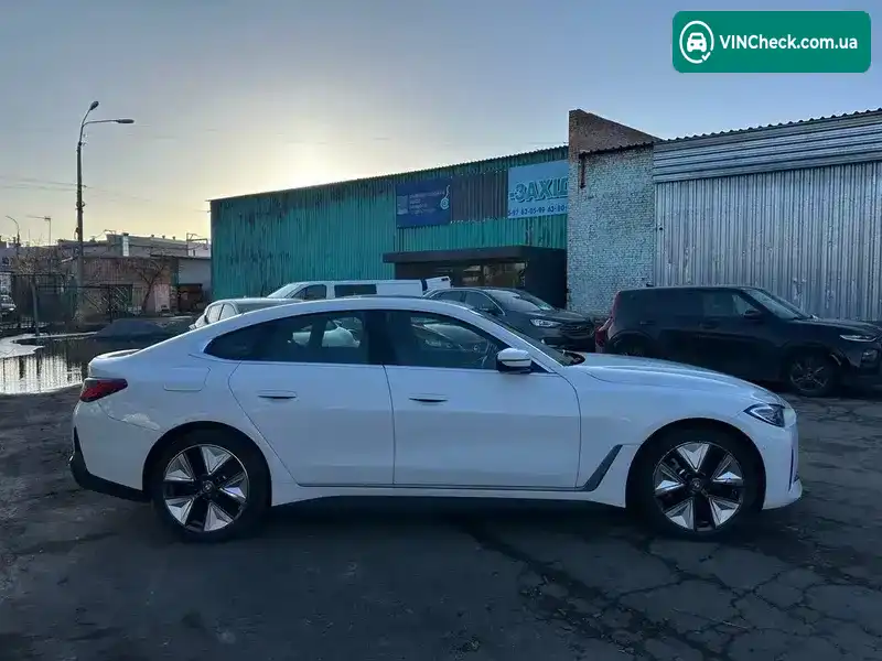 BMW i4 2023, фото з оголошення 1 з 21, VIN WBY73AW00RFR48393