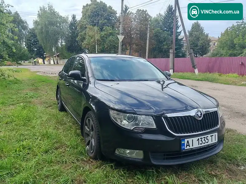 Skoda Superb 2010, фото з оголошення 1 з 10, VIN TMBAJ73T8B9024612