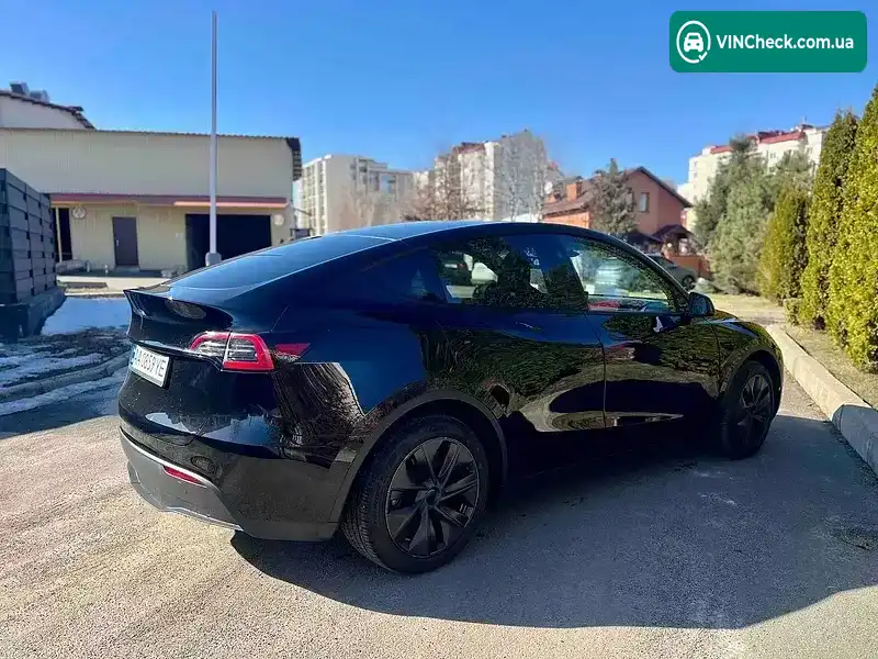 Tesla Model Y 2024, фото з оголошення 1 з 19, VIN 7SAYGDED1SF217131