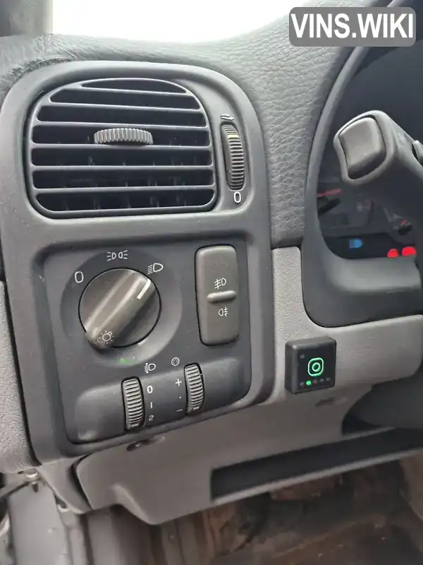 Volvo S40 2000, фото з оголошення 2 з 21, VIN YV1VS2526YF543592